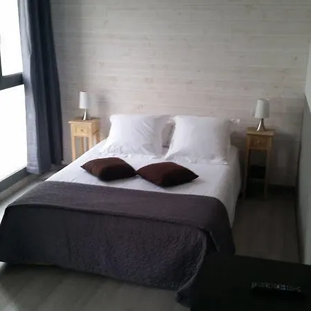 Hotell Les Pelouses 2*