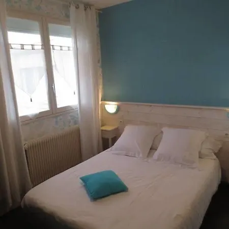 Hotell Les Pelouses 2*