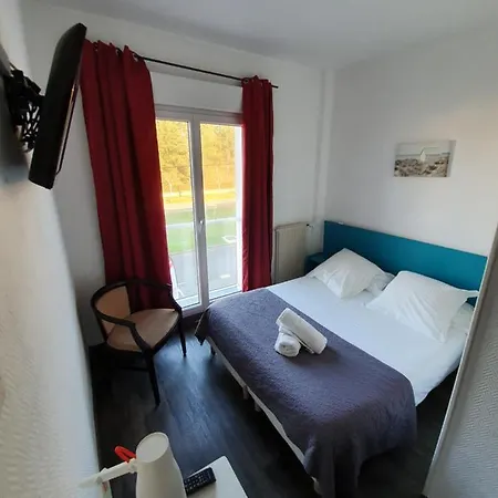 Hotell Les Pelouses 2*